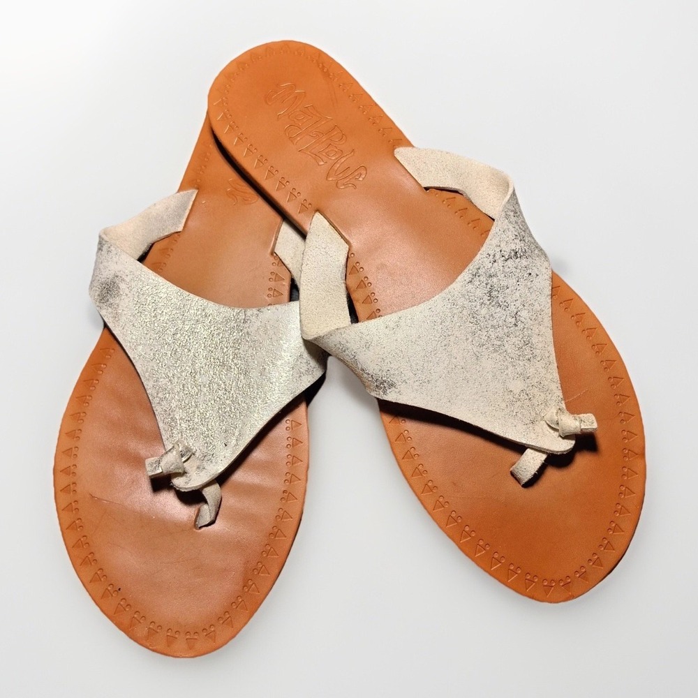 Matlow Womens Leather Thong Sandals Metallic‎ Silver Tan Distressed Flat Slides